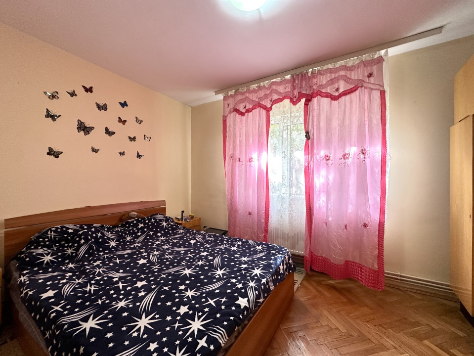 De Inchiriat, Apartament cu 2 camere, 50 mp utili, etaj 2