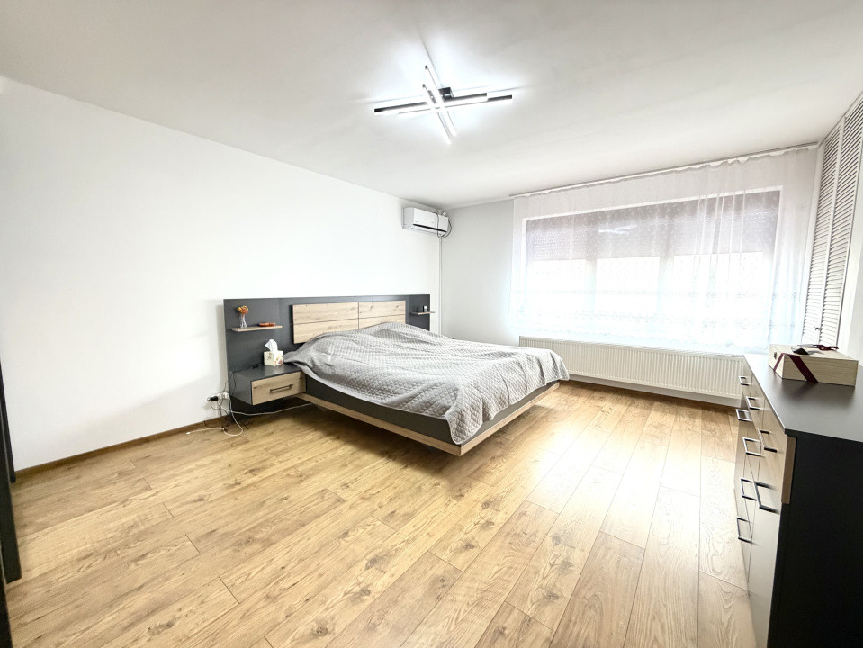 Triplex spatios pe colt, 3 camere, 94 mp utili, 250 mp teren - Dumbravita