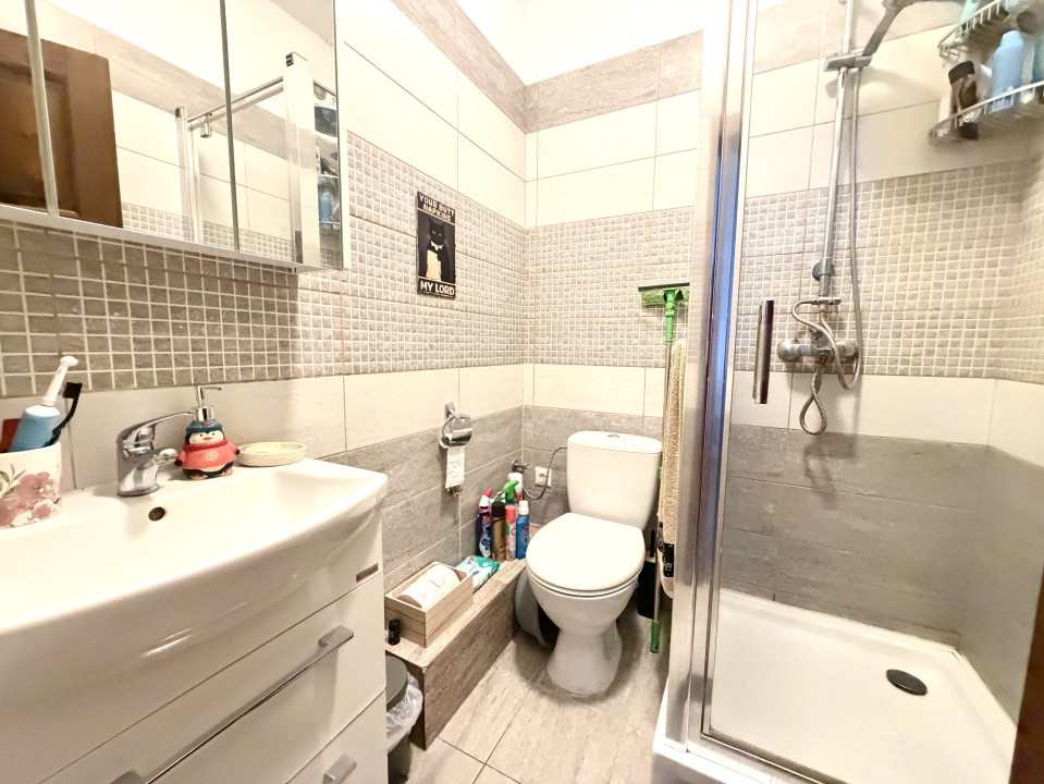 Triplex spatios pe colt, 3 camere, 94 mp utili, 250 mp teren - Dumbravita