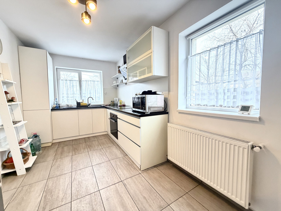 Duplex mobilat, 4 camere, 98 mp utili, 341 mp teren - Sanandrei