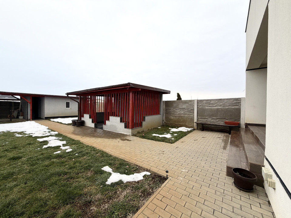 Duplex parter, 80 mp utili, 414 mp teren - Mosnita Noua