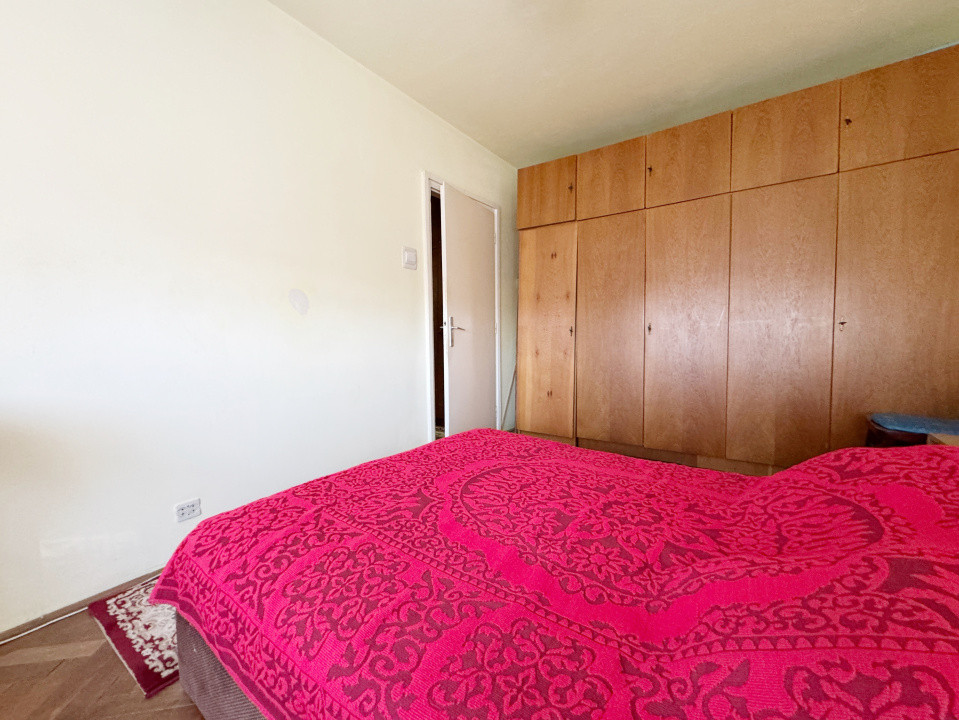 Apartament 3 camere decomandat 70mp+5mp balcon, etaj3/4-Gheorghe Lazar