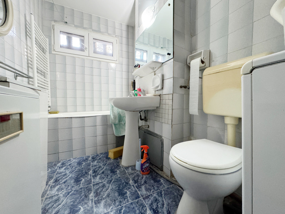 Apartament 3 camere decomandat 70mp+5mp balcon, etaj3/4-Gheorghe Lazar