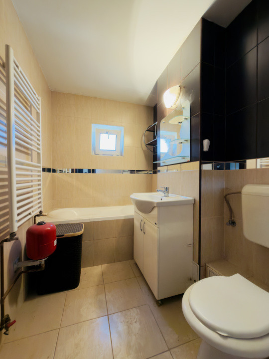 Apartament 2 camere, semidecomandat, 52mp utili, zona Girocului