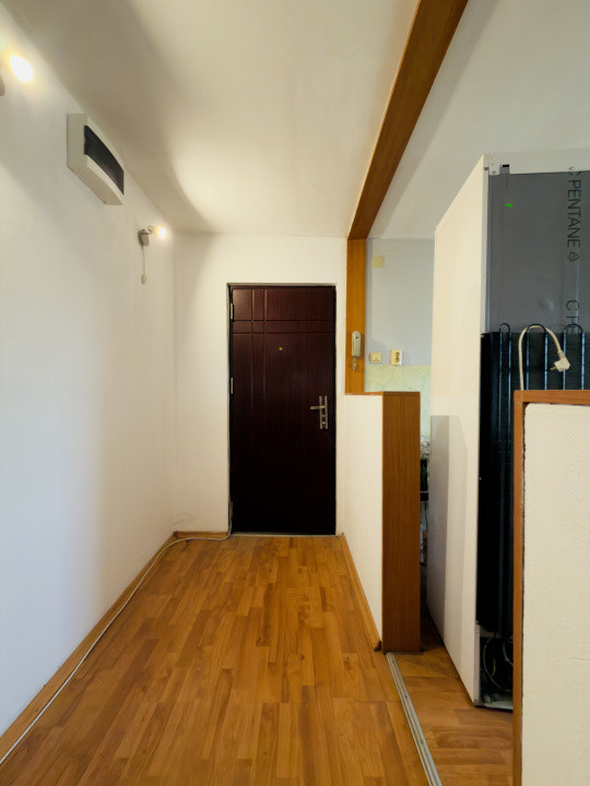 Apartament 2 camere, semidecomandat, 52mp utili, zona Girocului
