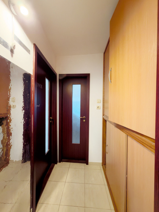 Apartament 2 camere, semidecomandat, 52mp utili, zona Girocului