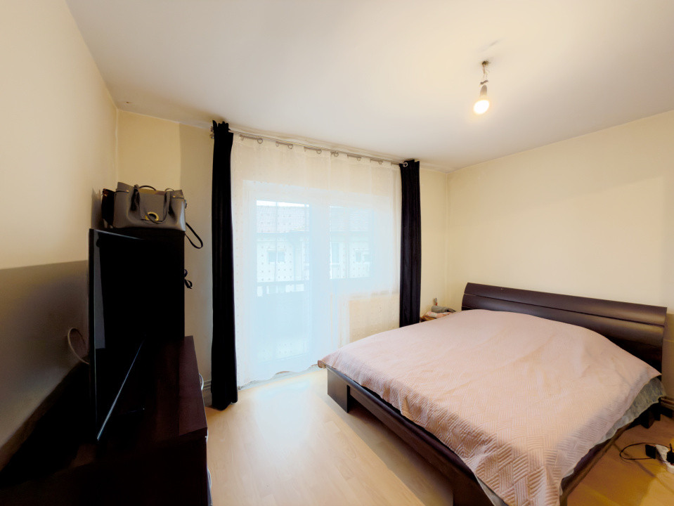 Apartament 3 camere, decomandat, 75mp utili, zona Bucovina 