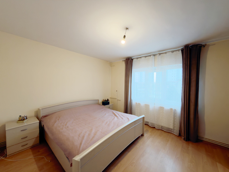 Apartament 3 camere, decomandat, 75mp utili, zona Bucovina 