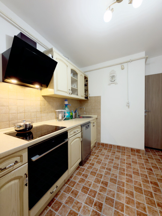 Apartament 3 camere, decomandat, 63mp utili, zona Girocului