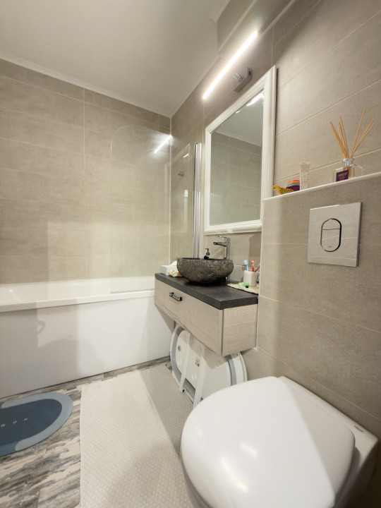 Apartament 3 camere, decomandat, 63mp utili, zona Girocului