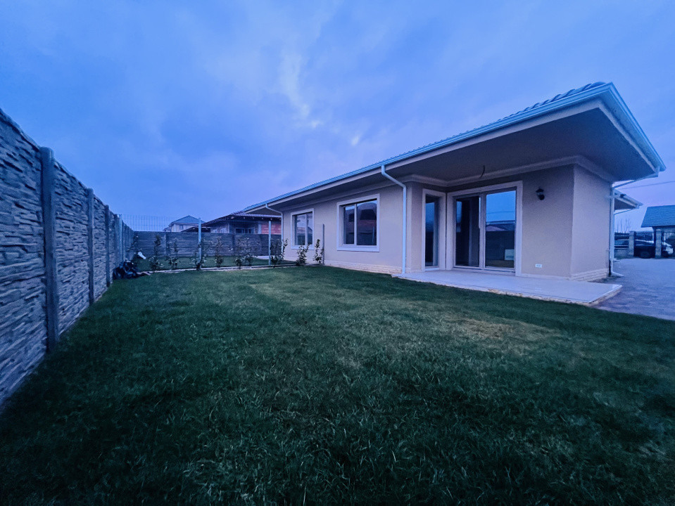 Duplex 3 camere, parter, 85 mp utili, 340 mp teren - Mosnita Noua