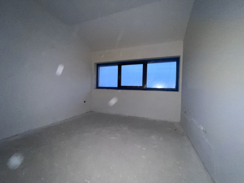 Duplex 5 camere, P+M, 122 mp utili, 390 mp teren - Mosnita Noua