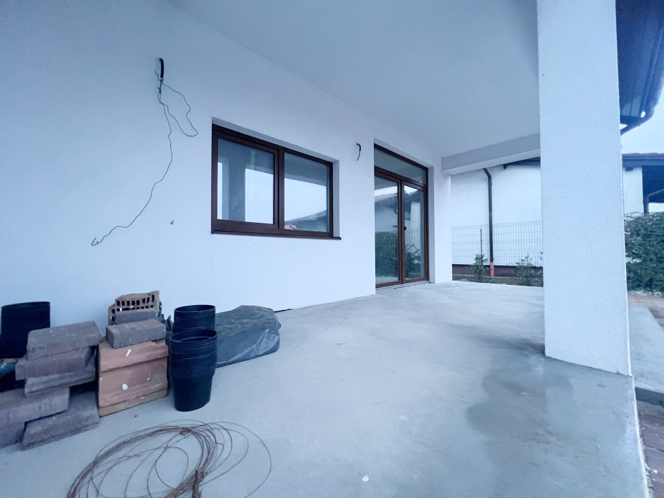 Duplex 5 camere, P+M, 122 mp utili, 390 mp teren - Mosnita Noua