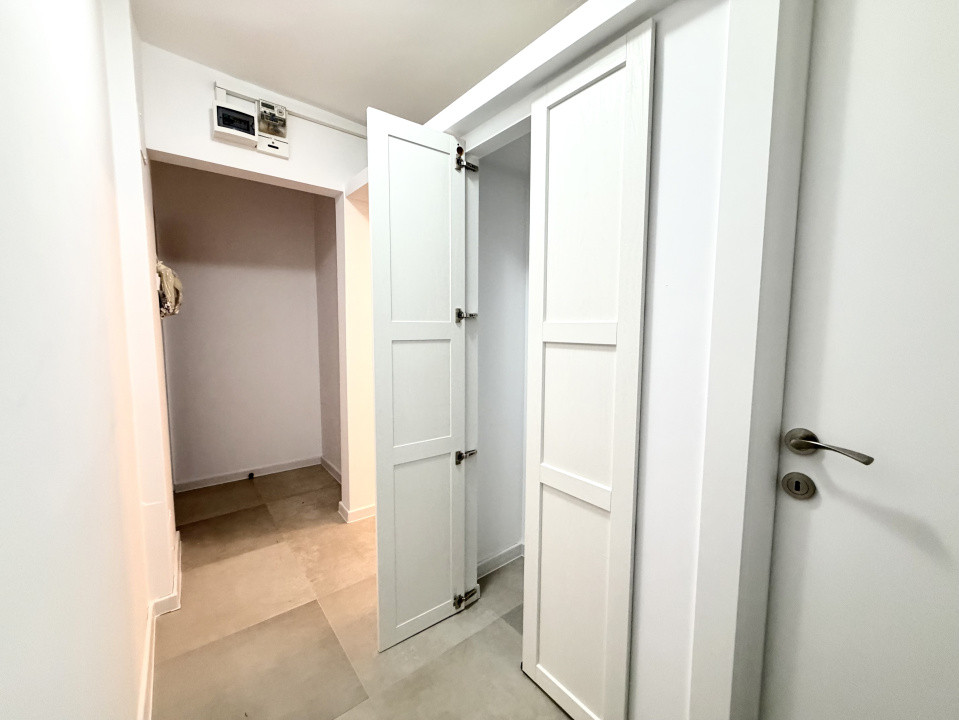Apartament renovat modern, 2 camere, 40 mp utili - zona Cetatii 