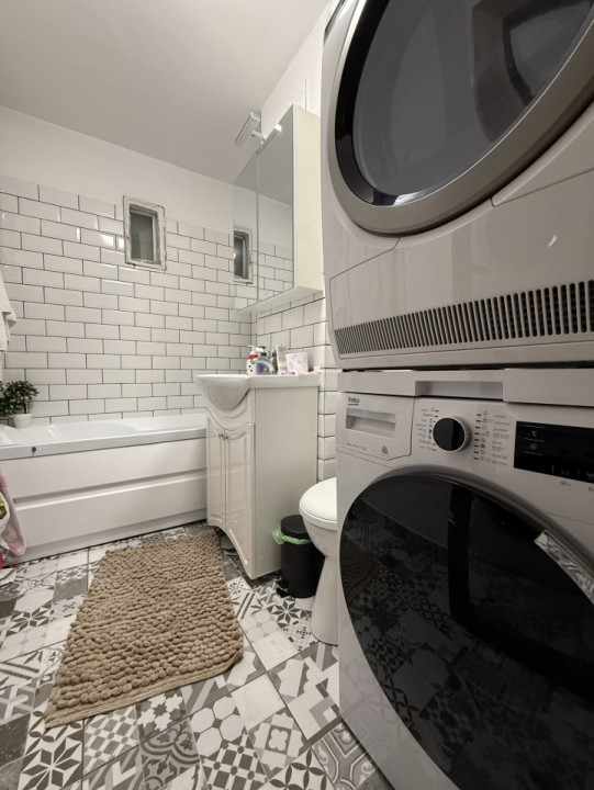 COMISION 0% Apartament 3 camere, decomandat, parter - Shopping City