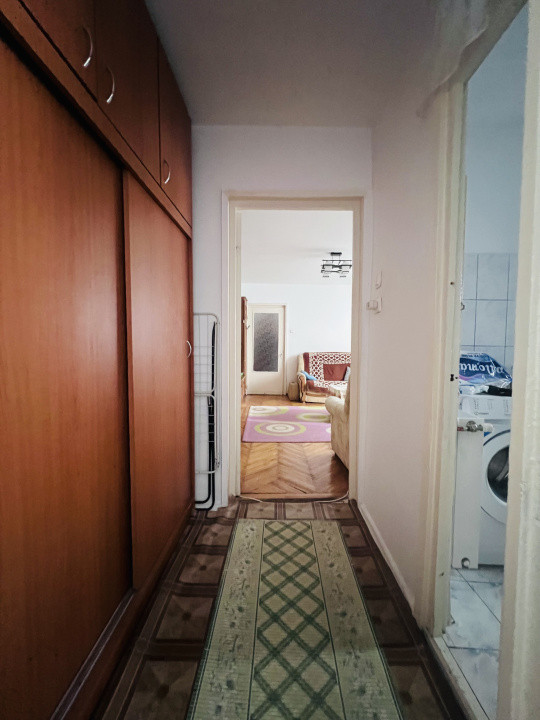  Apartament 2 camere, semidecomandat, 60 mp, parter, zona Lipovei