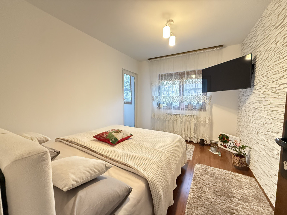 Apartament 4 camere, decomandat, etaj 3, mobilat si utilat - Baba-Dochia