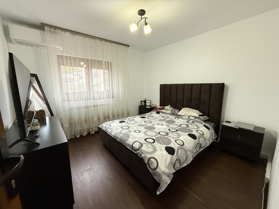 Apartament 4 camere, decomandat, etaj 3, mobilat si utilat - Baba-Dochia