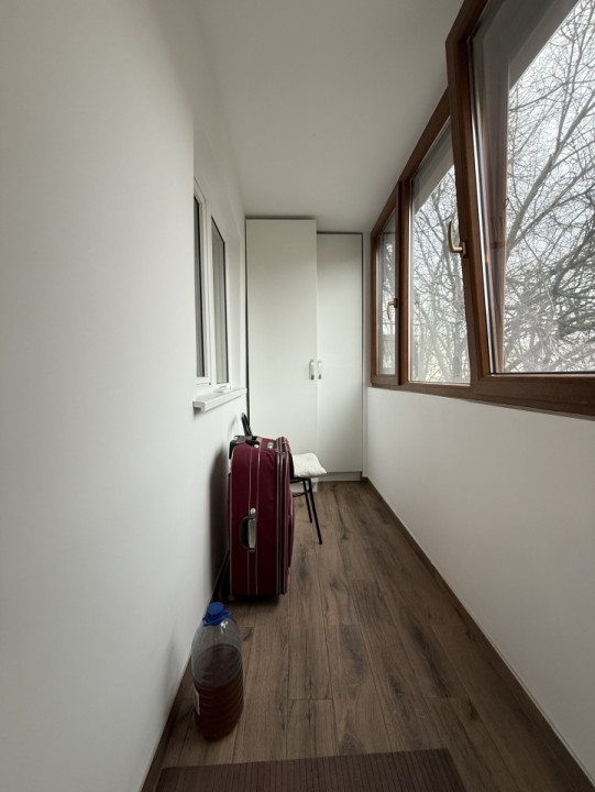 Apartament 4 camere, decomandat, etaj 3, mobilat si utilat - Baba-Dochia