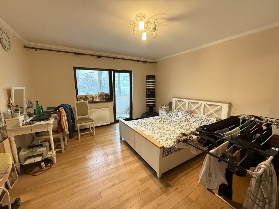 Apartament 4 camere, decomandat, etaj 1 - Bucovina