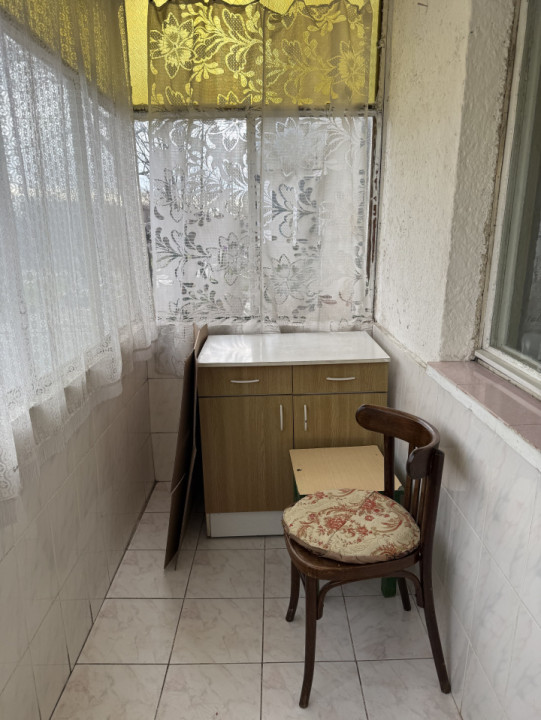 Apartament 2 camere, decomandat, etaj 1 - Steaua