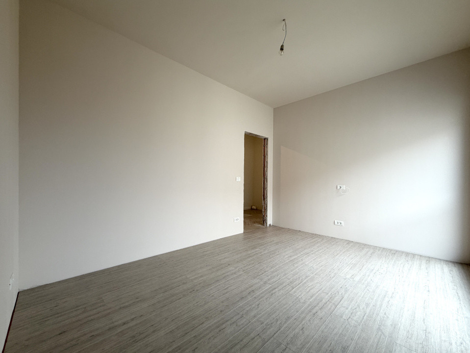 Duplex 4 camere, 110mp utili, 260mp teren, asfalt - Mosnita Noua