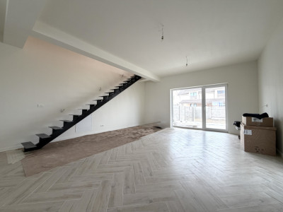 Duplex 4 camere, 110mp utili, 260mp teren, asfalt - Mosnita Noua