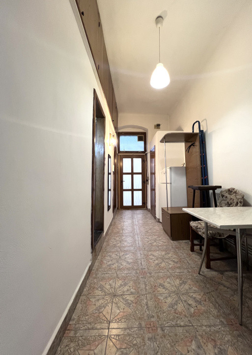  Apartament cu 1 camera,  43mp, etaj 2 - zona Centrala