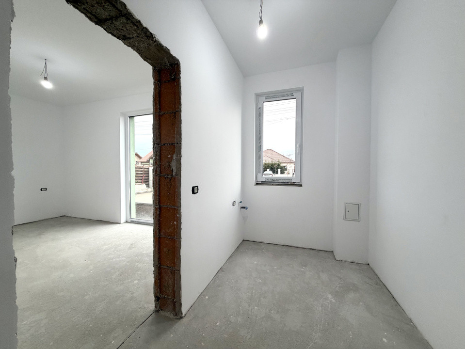 Apartament 3 camere, 68 mp utili, 40 mp gradina, 11 mp balcon - Dumbravita 