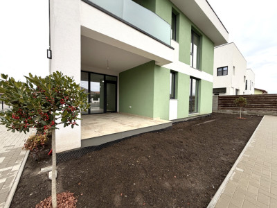 Apartament modern 3 camere, 68 mp utili, 40 mp gradina - Dumbravita 