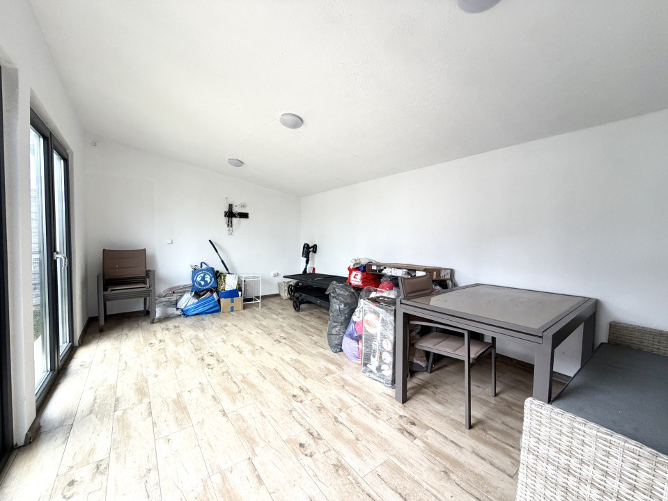 Duplex modern cu 3 camere, 100 mp utili + anexe - Ghiroda 