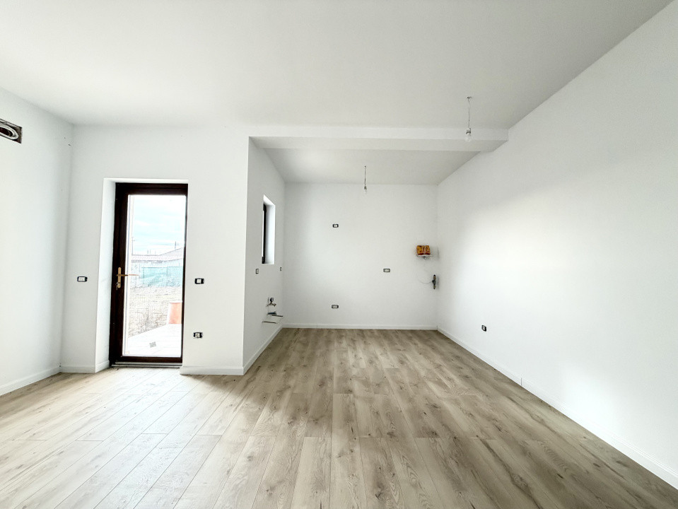 Duplex modern cu 3 camere, 70 mp utili, 250 mp teren - Sanandrei
