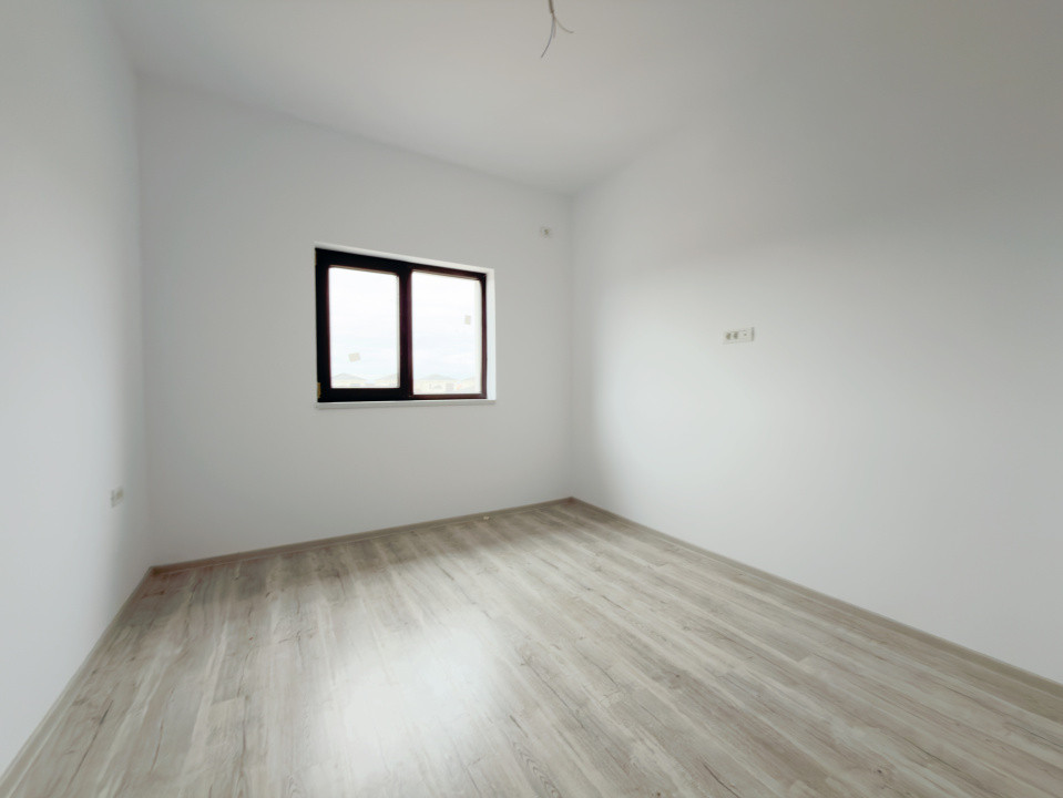 Duplex 5 camere, 116mp utili, 384 teren in Mosnita Veche