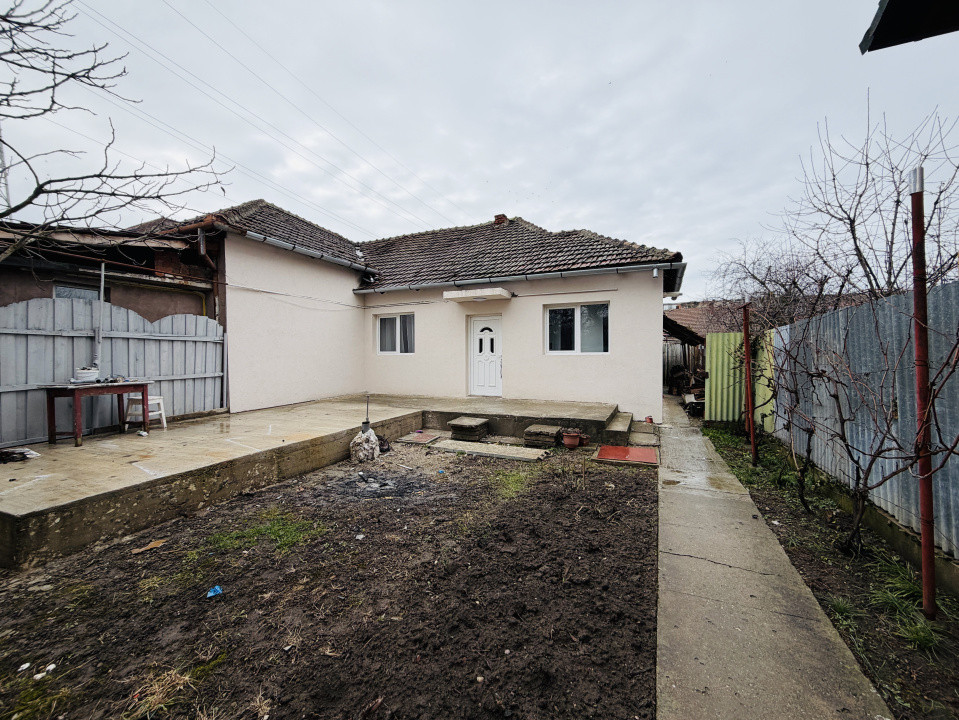 Casa individuala, 2 camere, 350mp teren, zona Blascovici