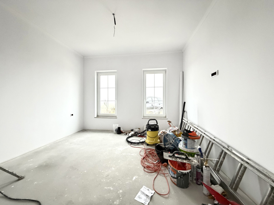 Duplex elegant cu 4 camere, 116 mp utili + piscina - Sanandrei