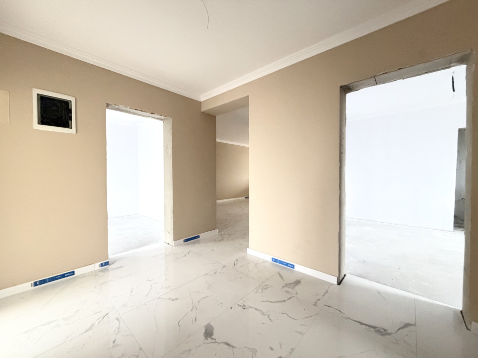 Duplex elegant cu 4 camere, 116 mp utili + piscina - Sanandrei