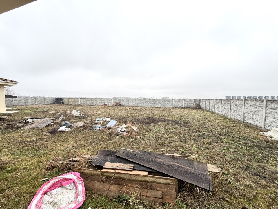 Duplex 4 camere, 100 mp utili, 330 mp teren - Giroc