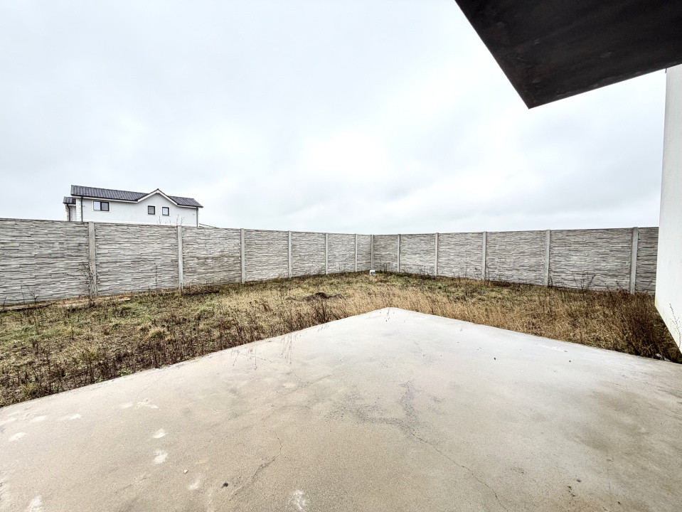 Triplex 4 camere, 140 mp utili, 330 mp teren - Sanandrei