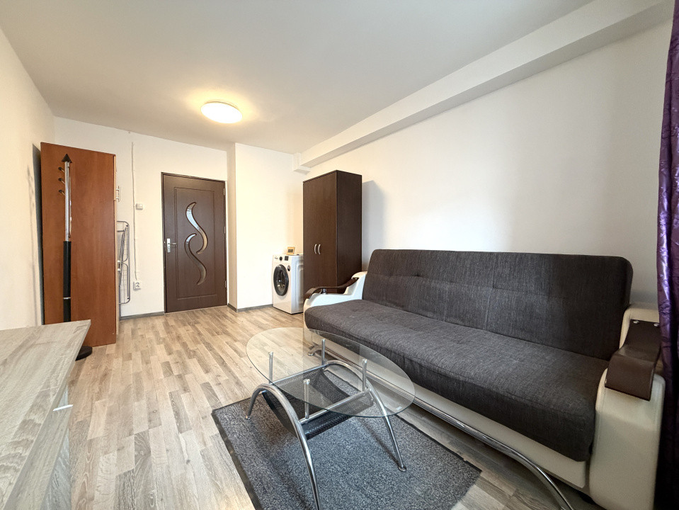 Garsonieră 21mp, etaj 1, renovata complet,balcon cu bucătărie-Buziasului