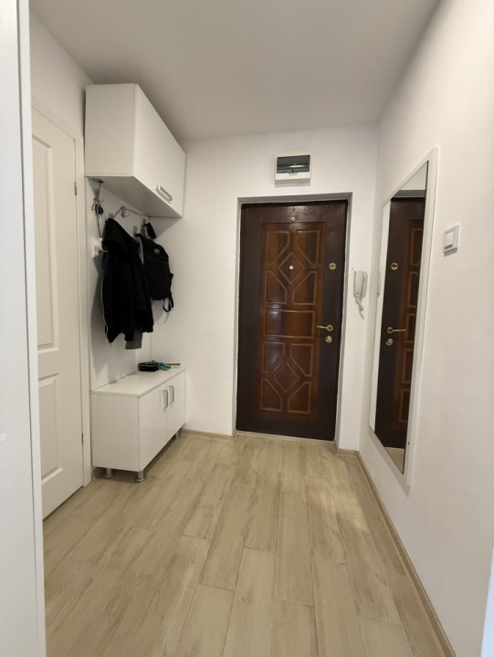 Apartament luminos, 2 camere, decomandat - Complexul Studentesc