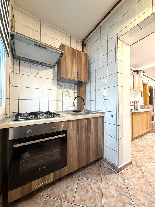 Apartament 2 camere, 52 mp utili, etaj 4, balcon 3mp -  Aradului