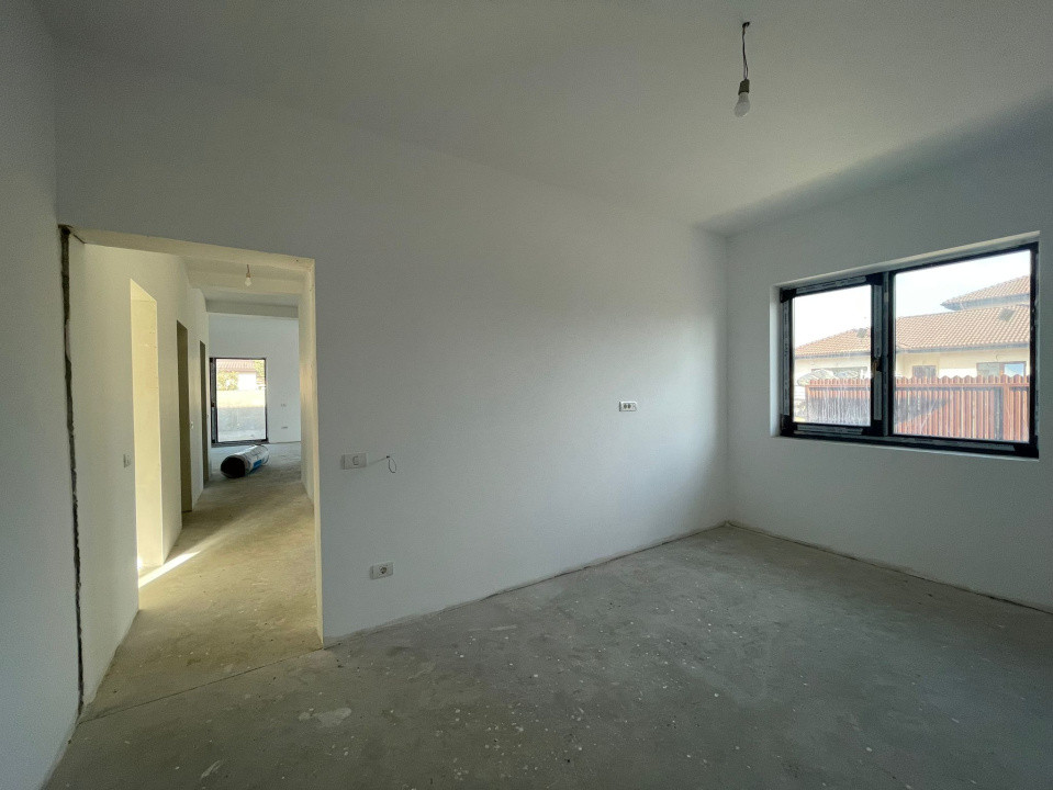 Duplex pe parter 4 camere - Mosnita Noua