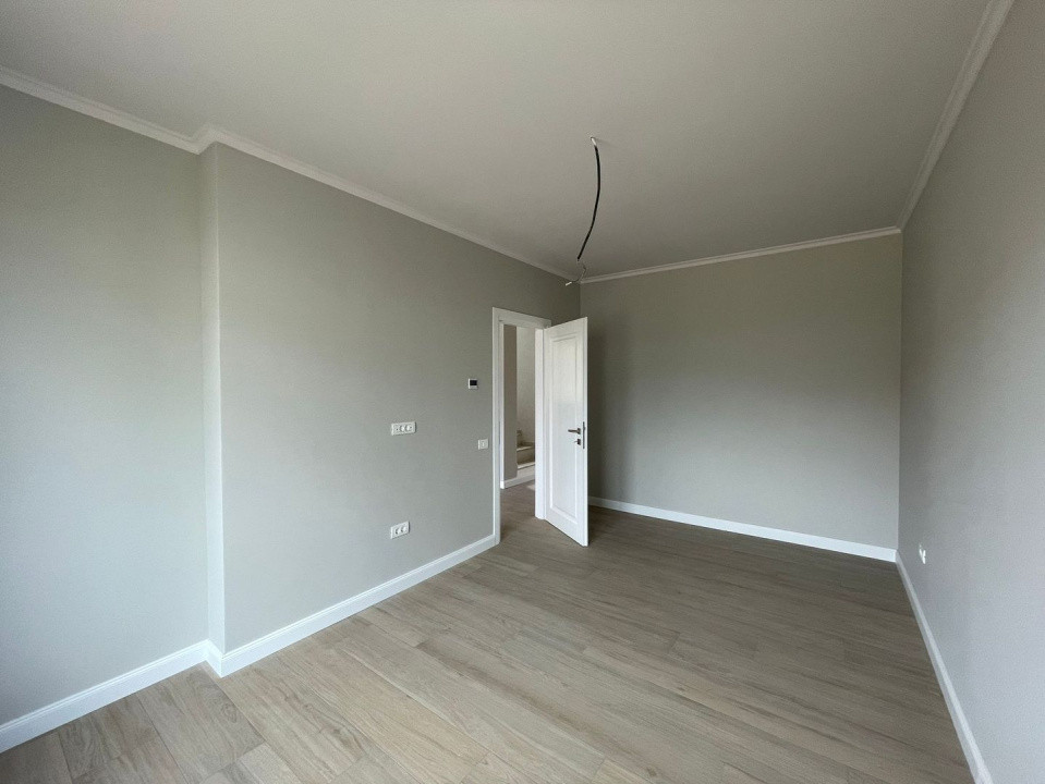 Duplex 5 camere cu finisaje premium cartier Europa Mosnita