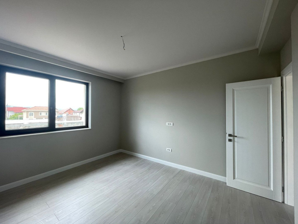 Duplex 5 camere cu finisaje premium cartier Europa Mosnita