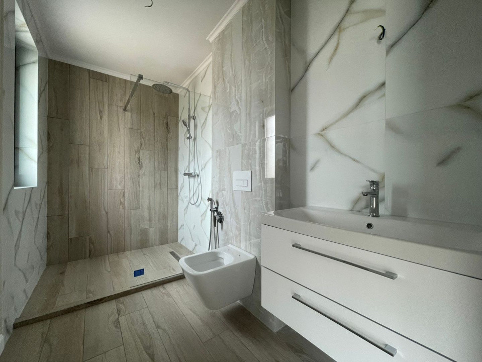 Duplex 5 camere cu finisaje premium cartier Europa Mosnita