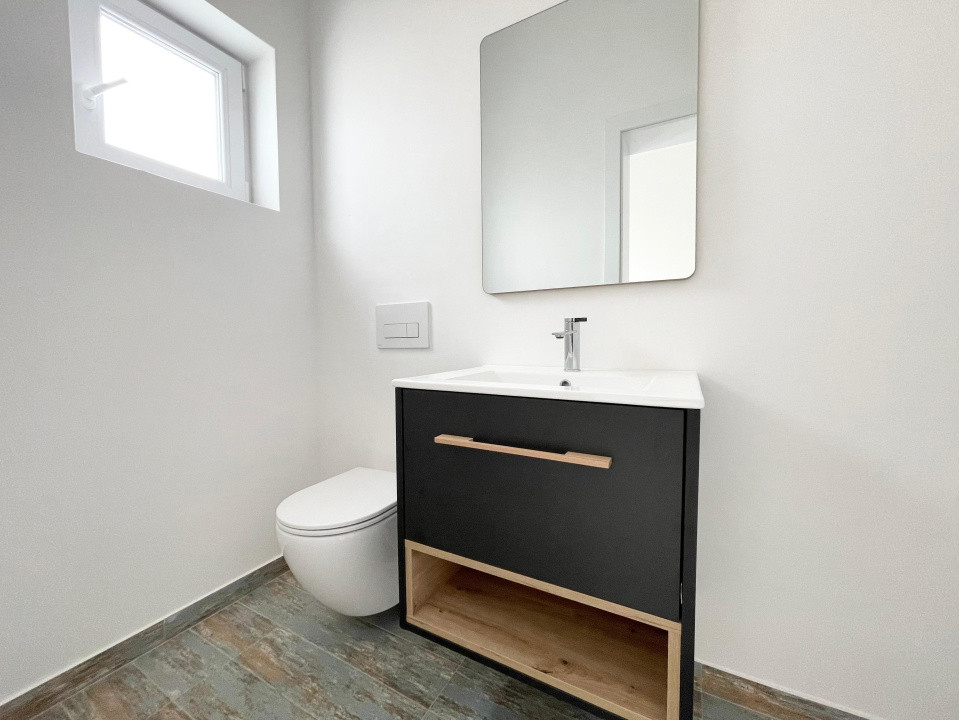 Duplex 4 camere la asfalt Calea Medves