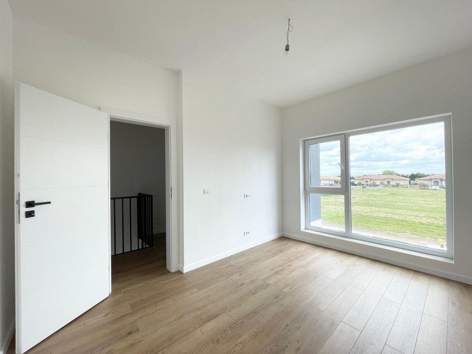 Duplex 4 camere la asfalt Calea Medves