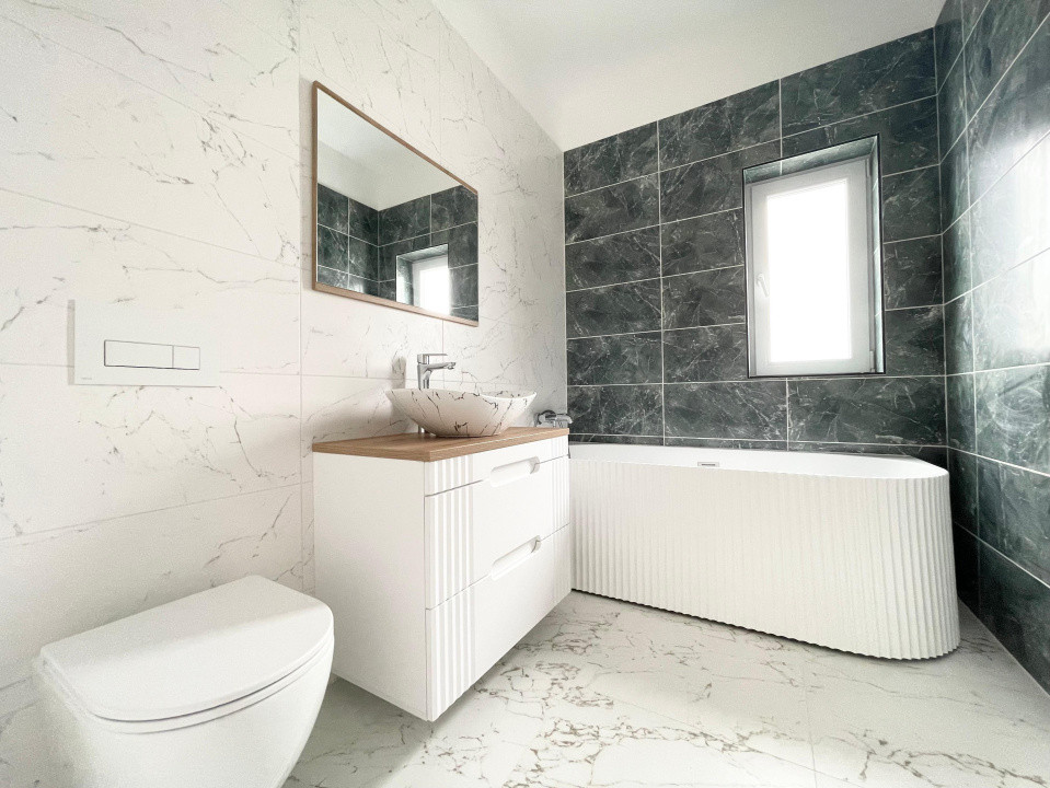 Duplex 4 camere la asfalt Calea Medves