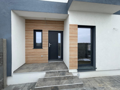 Duplex modern cu 4 camere -Mosnita Noua 