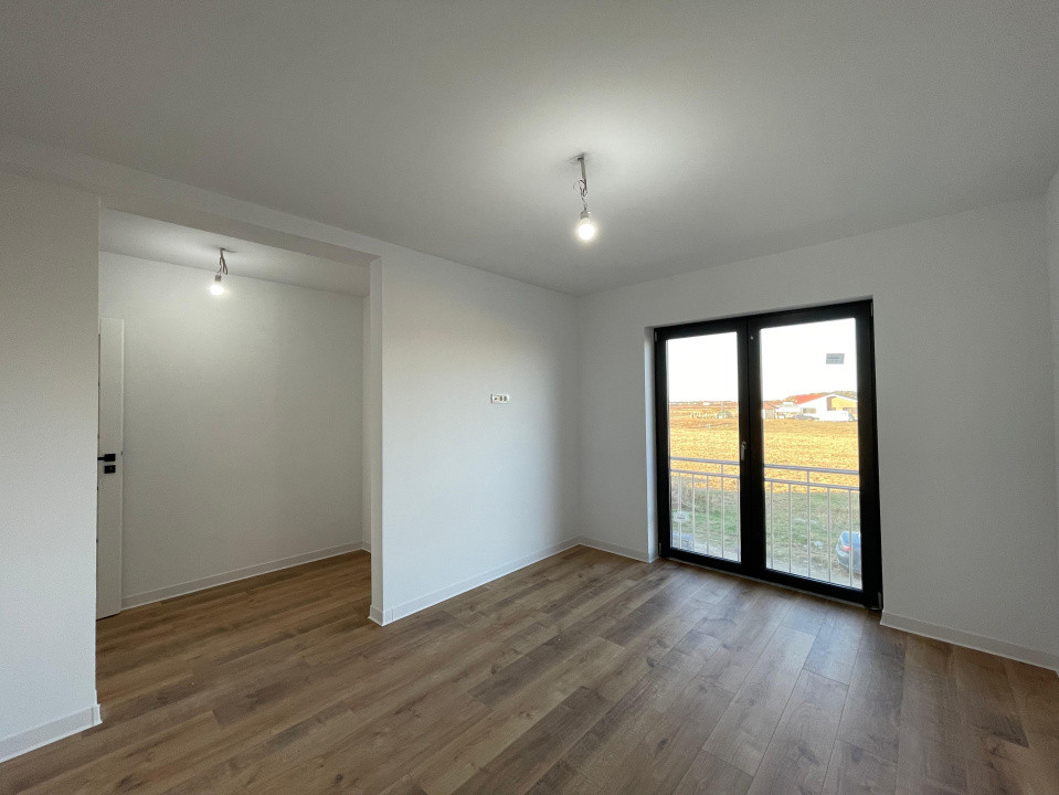 Duplex despartit prin camera tehnica  finisaje premium Mosnita